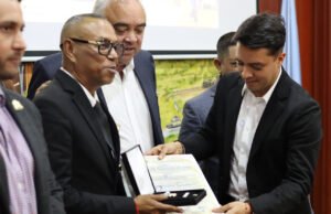 Reconocimiento Cruz de Caballero a “El Mulato” reconocimiento-cruz-de-caballero-a-el-mulato-04