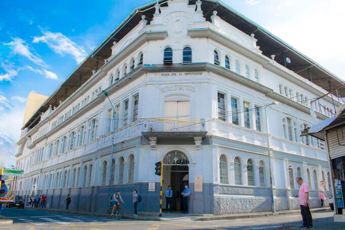 Asamblea aprobó estatuto tributario del Valle con alivios para morosos del impuesto vehicular. asamblea-aprobo-estatuto-tributario-del-valle-con-alivios-para-morosos-del-impuesto-vehicular-01