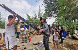 Jóvenes de Puerto Resistencia aceptan el desmonte de sus casetas. jovenes-de-puerto-resistencia-aceptan-el-desmonte-de-sus-casetas-01