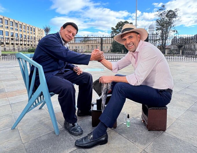 Precandidato presidencial hace un llamado al centro y la derecha para salvar a Colombia en las elecciones del año 2026. precandidato-presidencial-hace-un-llamado-al-centro-y-la-derecha-para-salvar-a-colombia-en-las-elecciones-del-ano-2026-01