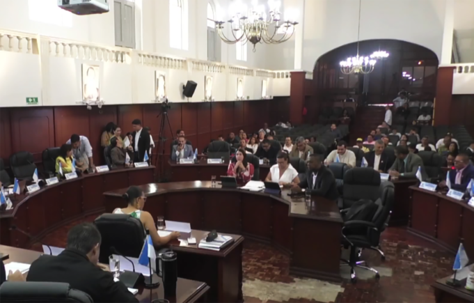 Diputado del Valle alza la voz por los carretilleros: “No dañen el quórum, ellos nos necesitan” diputado-del-valle-alza-la-voz-por-los-carretilleros-no-danen-el-quorum-ellos-nos-necesitan-02