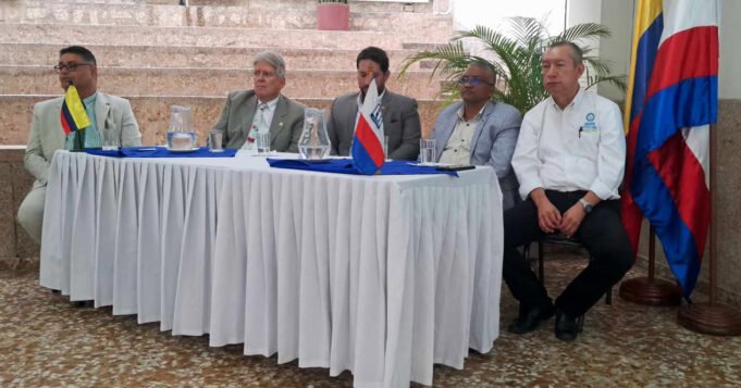 Grupo Multisectorial y UNICUCES impulsan alianzas para conectar la academia con el entorno empresarial. grupo-multisectorial-y-unicuces-impulsan-alianzas-para-conectar-la-academia-con-el-entorno-empresarial-03