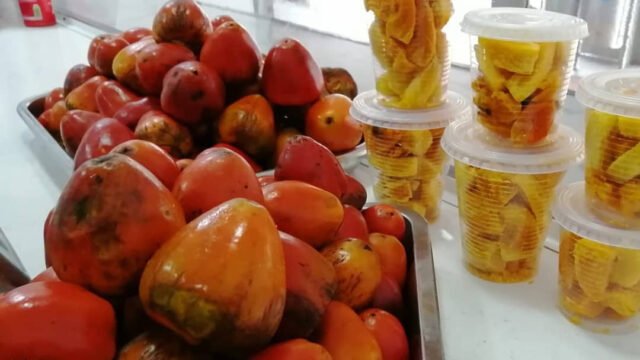 en-la-terminal-de-cali-el-pacifico-se-saborea-en-mira-ve-chontaduro-y-borojo-03