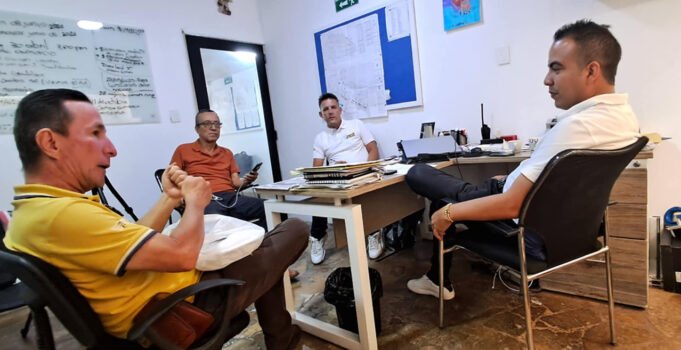 La Fundación Social Mi Gente realizó mesa técnica de la Primera Cumbre “los Desafíos del Periodismo en Tiempos de la Inteligencia Artificial” la-fundacion-social-mi-gente-realizo-mesa-tecnica-de-la-primera-cumbre-los-desafios-del-periodismo-en-tiempos-de-la-inteligencia-artificial-01