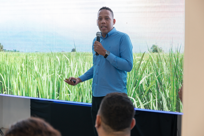 El arte, la innovación y la cultura tendrían un representante en el Congreso con Cristian Viveros. el-arte-la-innovacion-y-la-cultura-tendrian-un-representante-en-el-congreso-con-cristian-viveros-01