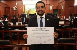 La Asamblea del Valle ya tiene su doctor la-asamblea-del-valle-ya-tiene-su-doctor-01