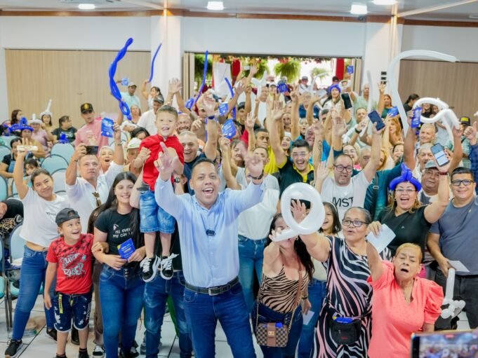 Cristian Viveros impulsa la propuesta “Menos huecos, menos predial” en su aspiración a la Cámara de Representantes Cristian Viveros impulsa la propuemenos-huecos-menos-predial-en-su-aspiracion-a-la-camara-de-representantes-01