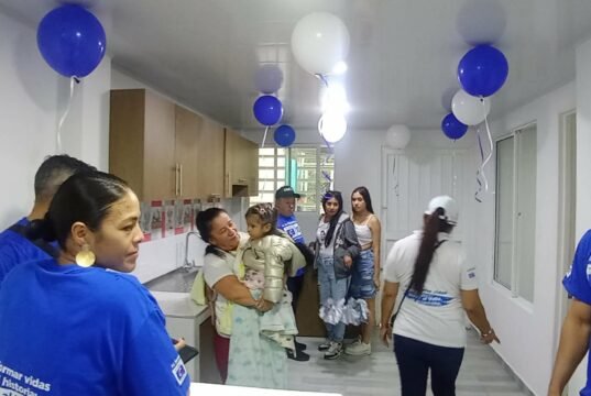 Equipo López Taborda hace realidad el sueño de vivienda a familia trujillense equipo-lopez-taborda-hace-realidad-el-sueno-de-vivienda-a-familia-trujillense-04