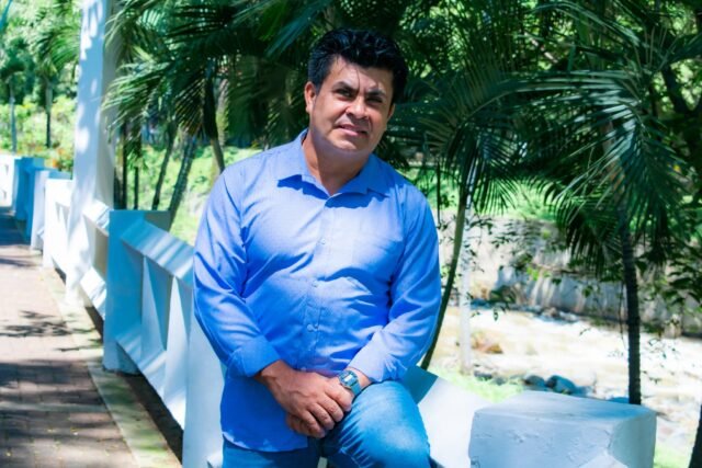 padre-edilson-huerfano-lanza-su-candidatura-al-senado-por-el-frente-amplio-unitario-con-una-agenda-social-y-agraria-para-2026-05 padre-edilson-huerfano-lanza-su-candidatura-al-senado-por-el-frente-amplio-unitario-con-una-agenda-social-y-agraria-para-2026-05