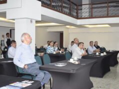 A 26 días de las elecciones, Cristian Garcés expone sus propuestas al Senado