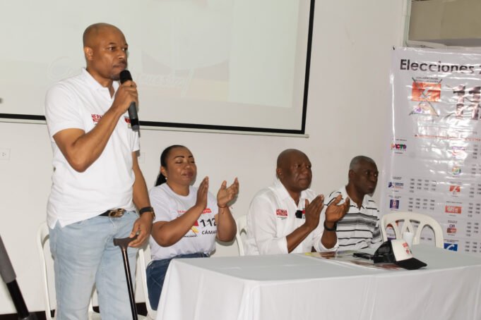 Un verdadero representante del Pacífico vallecaucano espera regresar al Congreso de la República un-verdadero-representante-del-pacifico-vallecaucano-espera-regresar-al-congreso-de-la-republica-01