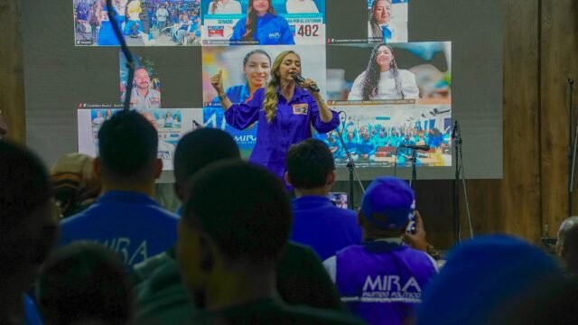 masiva-asistencia-en-el-cierre-de-campana-del-partido-mira-en-Cali-02