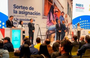 Así quedó el tarjetón para la primera vuelta presidencial en Colombia asi-quedo-el-tarjeton-para-la-primera-vuelta-presidencial-en-colombia-01