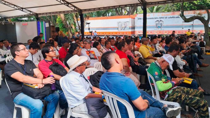 Más de mil medios alternativos y comunitarios se reunieron en Cali en jornada de capacitación nacional mas-de-mil-medios-alternativos-y-comunitarios-se-reunieron-en-cali-en-jornada-de-capacitacion-nacional-02