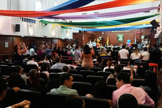 Daniel Hoyos presentó balance del primer periodo de sesiones ordinarias en la Asamblea del Valle. daniel-hoyos-presento-balance-del-primer-periodo-de-sesiones-ordinarias-en-la-asamblea-del-valle-03
