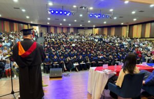 UNICUCES graduó a 141 nuevos profesionales que fortalecerán el desarrollo de la región