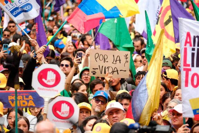 dirigente-sindical-reafirma-su-apoyo-a-ivan-cepeda-en-la-segunda-vuelta-presidencial-01 dirigente-sindical-reafirma-su-apoyo-a-ivan-cepeda-en-la-segunda-vuelta-presidencial-01