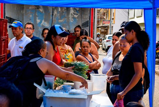 La Fundación Social Mi Gente y el Banco de Alimentos de Cali continúan combatiendo el hambre con mercados solidarios la-fundacion-social-mi-gente-y-el-banco-de-alimentos-de-cali-continuan-combatiendo-el-hambre-con-mercados-solidarios-01