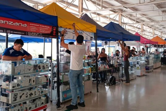 Alcaldía de Cali reubica provisionalmente a 155 comerciantes de San Andresito del Sur tras el terremoto alcaldia-de-cali-reubica-provisionalmente-a-155-comerciantes-de-san-andresito-del-sur-tras-el-terremoto-03